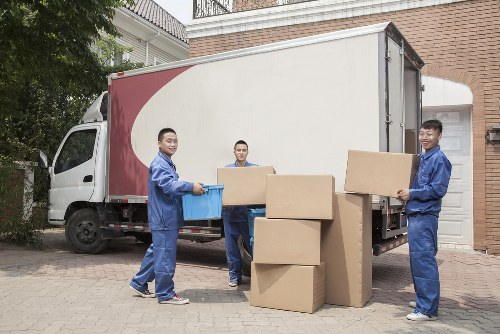 Professional movers assisting with relocation in Enoggera
